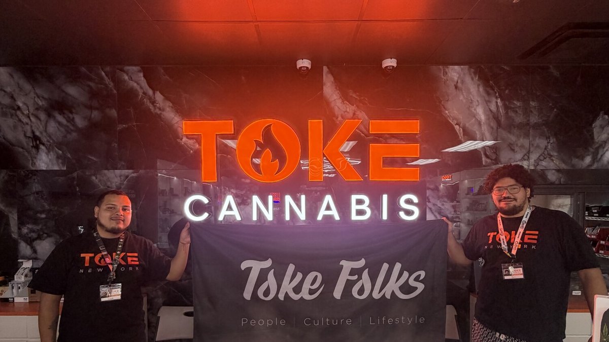Toke Folks crew at the Toke Cannabis counter